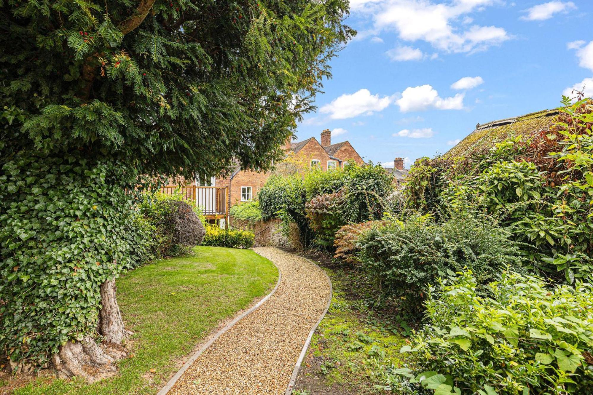 Flower Cottage By Ludlow Castle With Onsite Parking Exterior photo